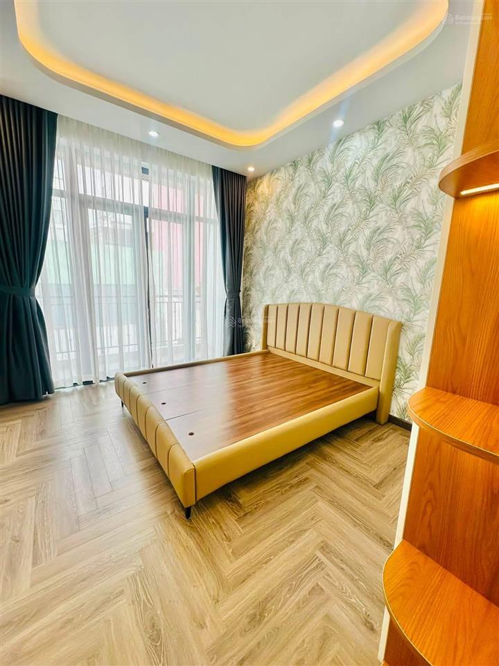 Bán nhà 3 tháng 2 lê hồng phong quận 10 hxh vf3 4 tầng 5pn