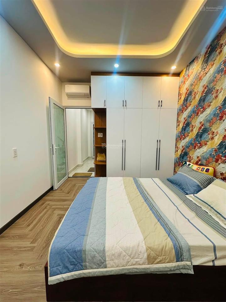 Bán nhà 3 tháng 2 lê hồng phong quận 10 hxh vf3 4 tầng 5pn