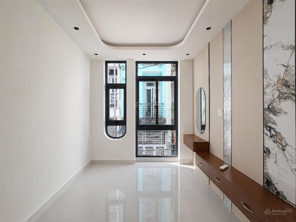 Bán nhà tk  võ văn kiệt  trần hưng đạo quận 1 nhà xây mới từ móng 4 tầng chỉ 6,88 tỷ