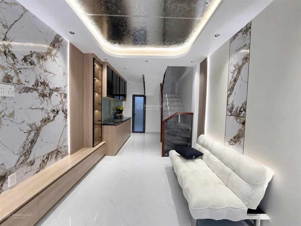 Bán nhà tk  võ văn kiệt  trần hưng đạo quận 1 nhà xây mới từ móng 4 tầng chỉ 6,88 tỷ