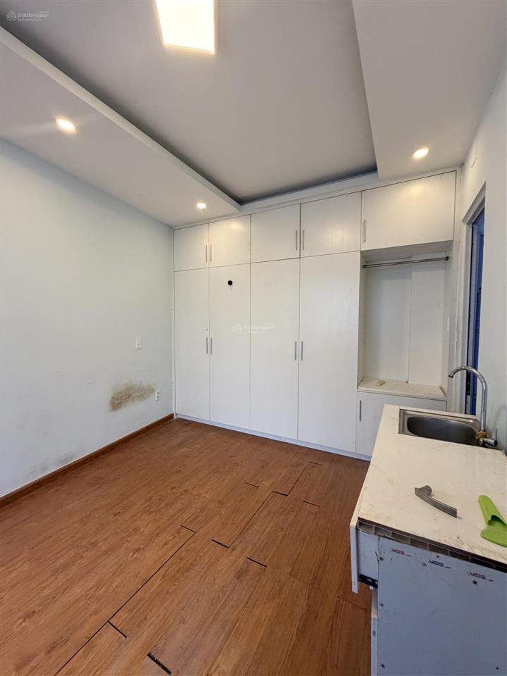 Bán nhà khu phan xích long, phú nhuận 42m2 4 tầng chỉ 9.8 tỷ
