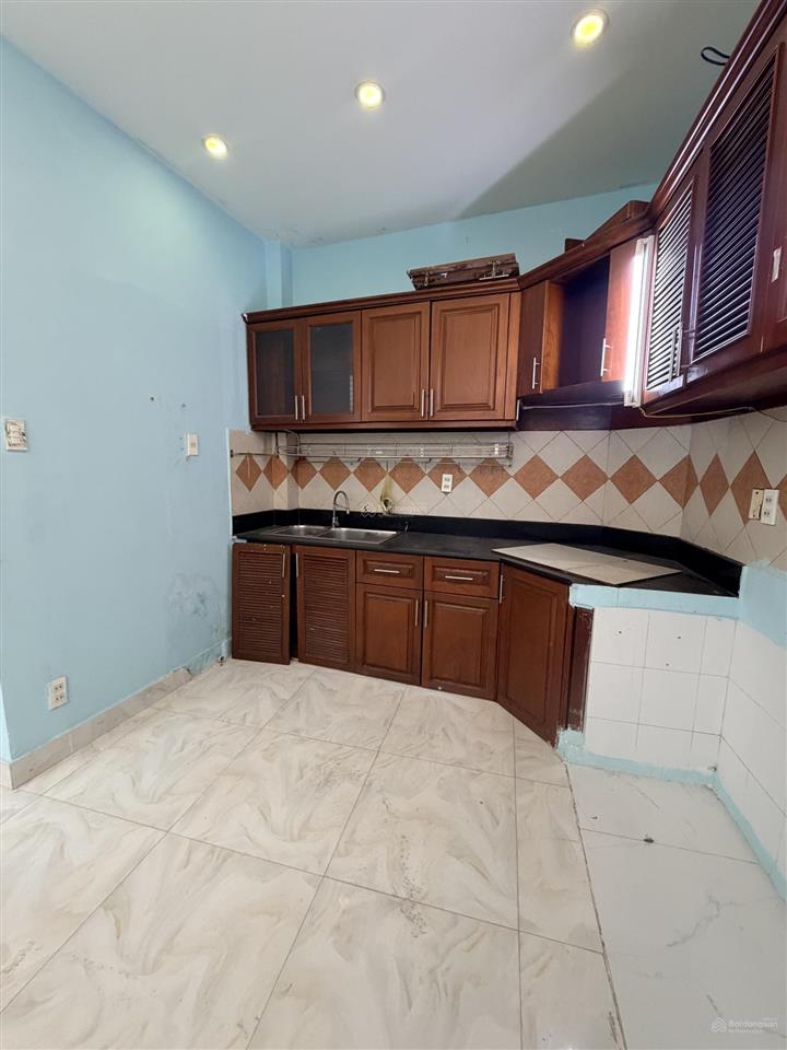 Bán nhà khu phan xích long, phú nhuận 42m2 4 tầng chỉ 9.8 tỷ