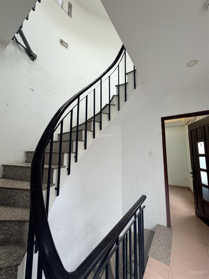 Bán nhà khu phan xích long, phú nhuận 42m2 4 tầng chỉ 9.8 tỷ