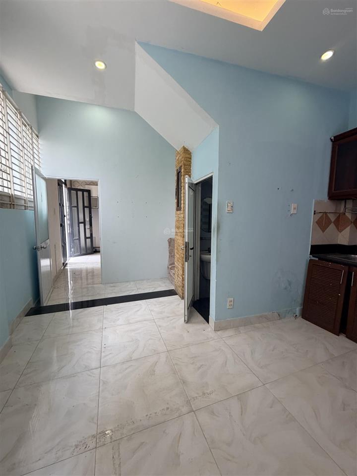 Bán nhà khu phan xích long, phú nhuận 42m2 4 tầng chỉ 9.8 tỷ