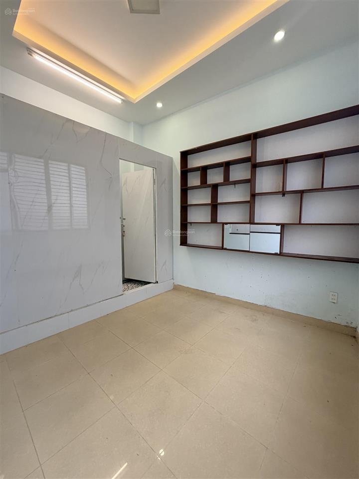 Bán nhà khu phan xích long, phú nhuận 42m2 4 tầng chỉ 9.8 tỷ