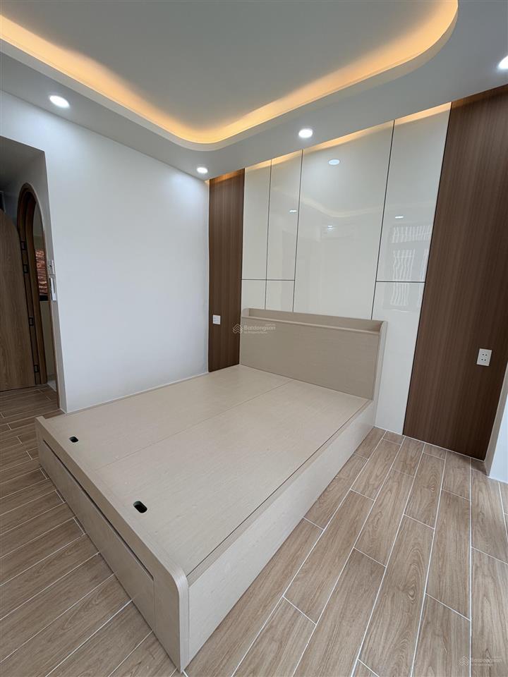 Bán nhà lý chính thắng  nam kỳ khởi nghĩa, q3  3,4m/5,6m x 7m  giá 6,99 tỷ