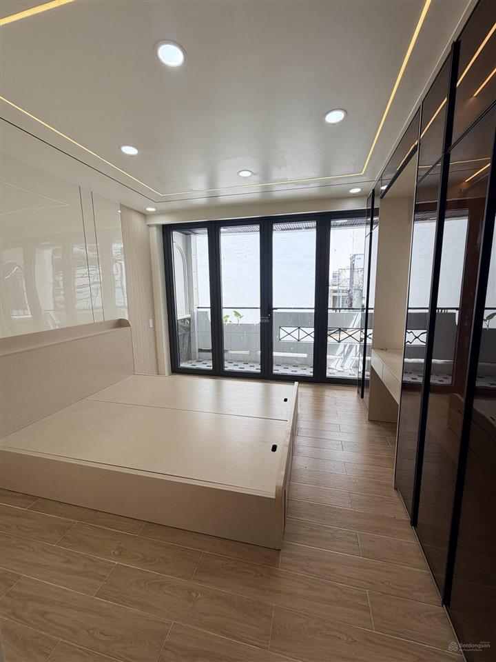 Bán nhà lý chính thắng  nam kỳ khởi nghĩa, q3  3,4m/5,6m x 7m  giá 6,99 tỷ