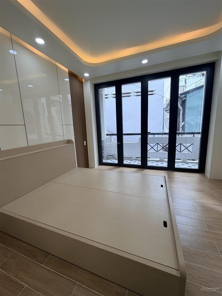 Bán nhà lý chính thắng  nam kỳ khởi nghĩa, q3  3,4m/5,6m x 7m  giá 6,99 tỷ