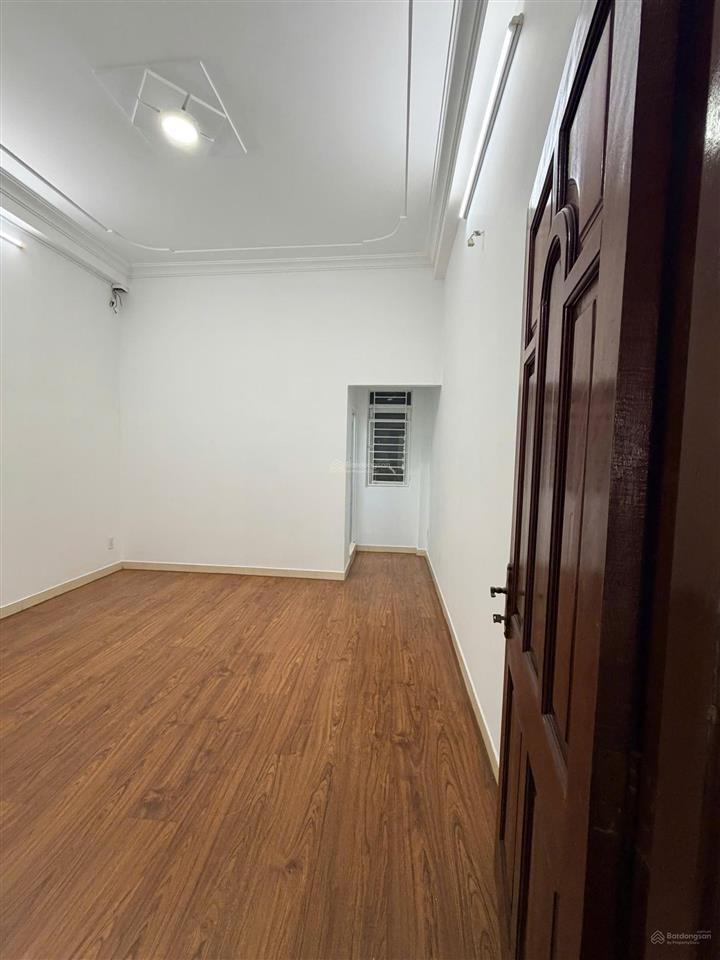 Cho thuê nhà mặt tiền lê niệm tân phú 3,8x18m | 1 trệt 3 lầu sân thượng | 5pn 6wc  25tr/th