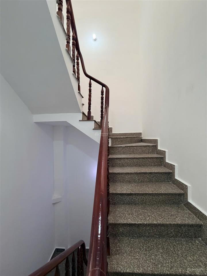 Cho thuê nhà mặt tiền lê niệm tân phú 3,8x18m | 1 trệt 3 lầu sân thượng | 5pn 6wc  25tr/th