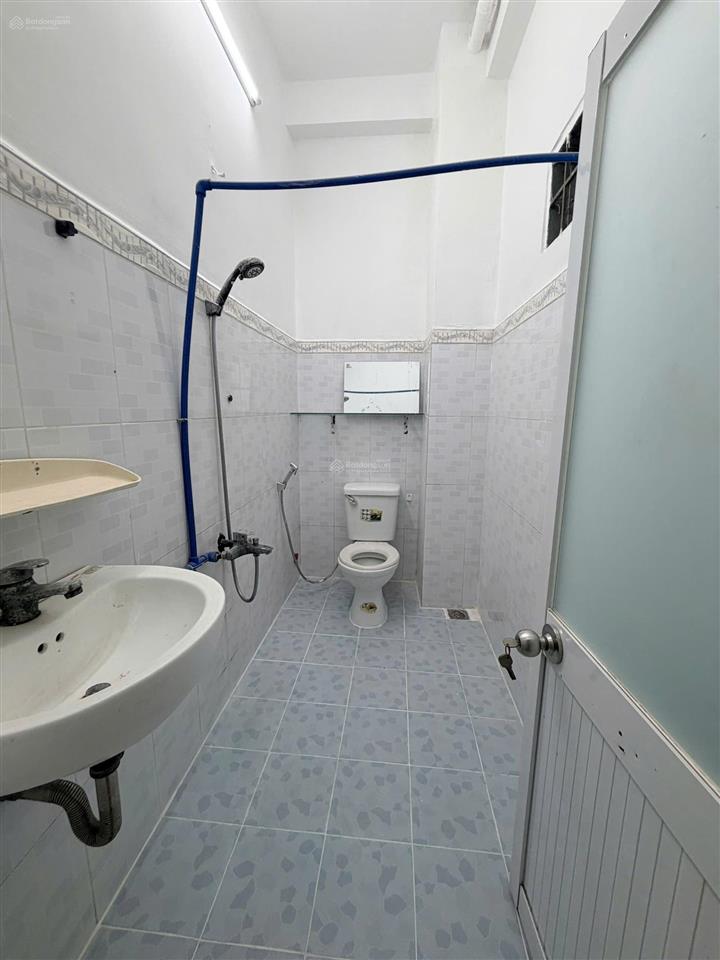 Cho thuê nhà mặt tiền lê niệm tân phú 3,8x18m | 1 trệt 3 lầu sân thượng | 5pn 6wc  25tr/th