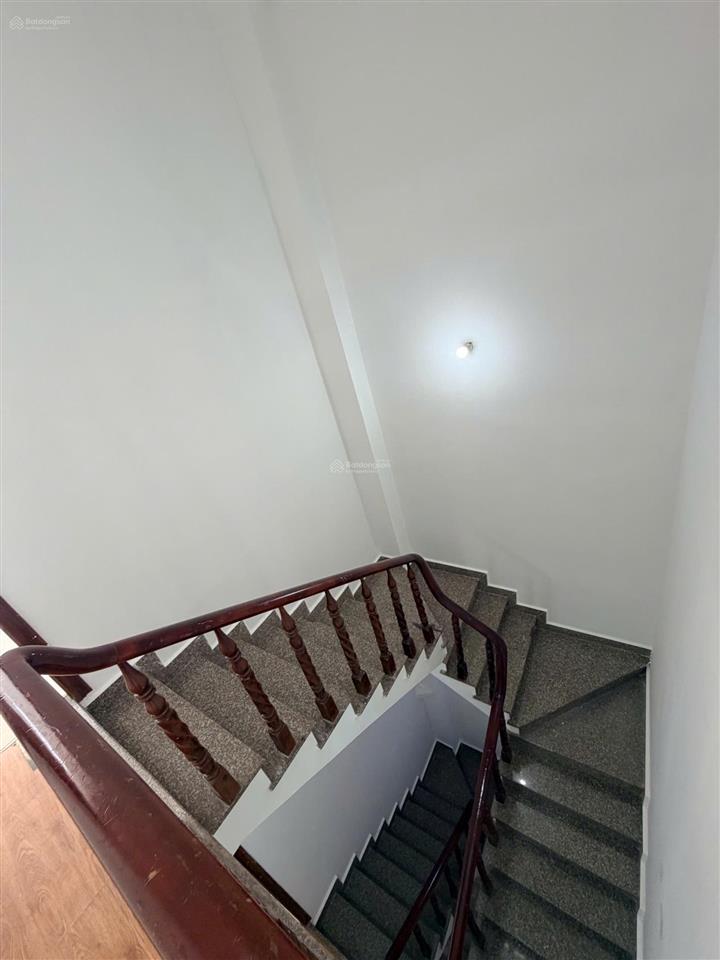 Cho thuê nhà mặt tiền lê niệm tân phú 3,8x18m | 1 trệt 3 lầu sân thượng | 5pn 6wc  25tr/th