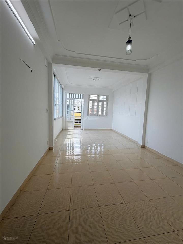 Cho thuê nhà mặt tiền lê niệm tân phú 3,8x18m | 1 trệt 3 lầu sân thượng | 5pn 6wc  25tr/th