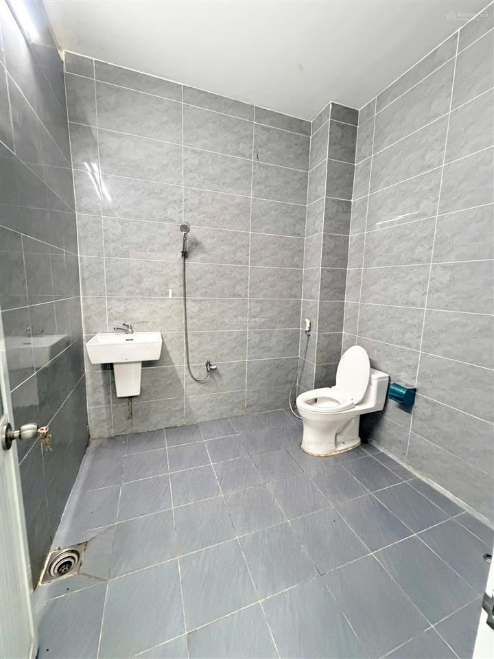 Cho thuê kho tỉnh lộ 10 bình tân ngang 8,35m, hx tải thông hẻm 542/30 tỉnh lộ 10