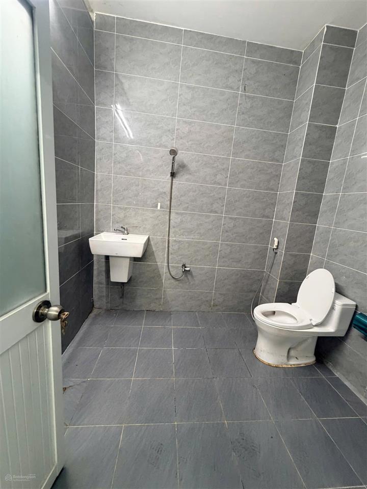 Cho thuê kho tỉnh lộ 10 bình tân ngang 8,35m, hx tải thông hẻm 542/30 tỉnh lộ 10