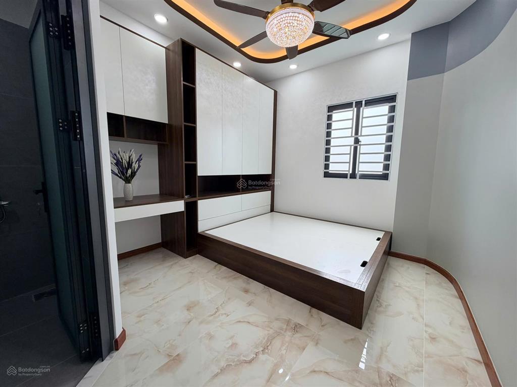 Chính chủ bán nhà cmt8 quận 10  hxh  5 tầng  nở hậu  full nội thất cơ bản  9.9 tỷ
