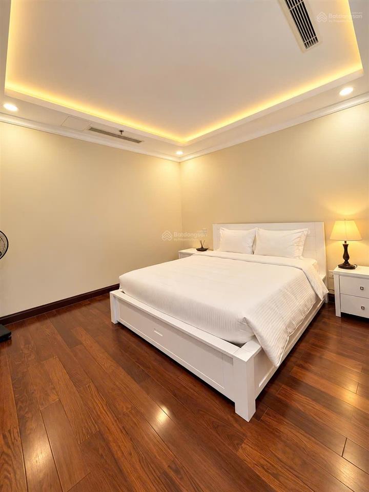 Cho thuê vincom đồng khởi q1 160m2, 3pn view nội khu hồ bơi chill  giá 70tr/tháng