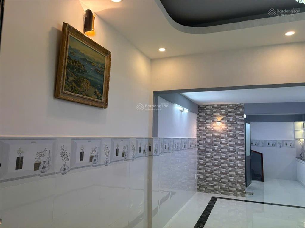 Cho thuê nhà hẻm 3/2 q11 3 tầng, 4pn, 3wc hẻm đường 3/2 p. minh phụng, q11