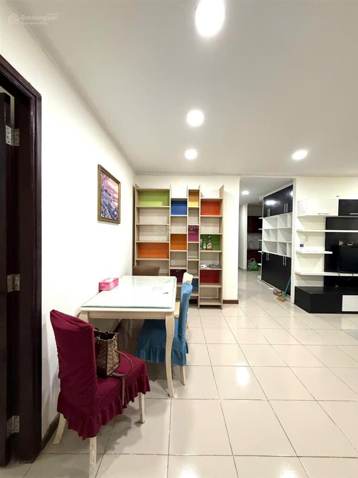 Cho thuê screc tower q3 81m2, 2pn full nội thất