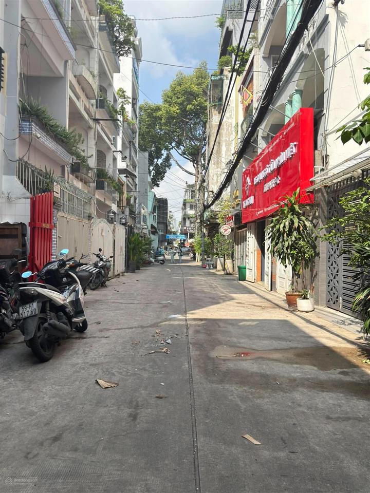 Bán nhà nguyễn tri phương quận 10  23m2 đất  nhà 4 tầng chắc chắn  2pn 3wc chỉ 5,2 tỷ