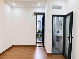 Chính chủ gửi bán nhà mới đường hồ hảo hớn quận 1 3 tầng hẻm xe hơi đỗ cửa 5.7 tỷ