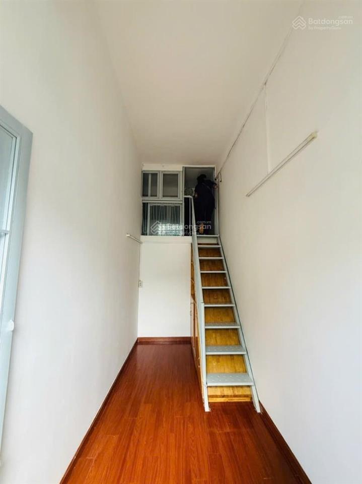Bán căn hộ lầu 1 trần hưng đạo q5 sửa mới tinh chỉ 1,9 tỷ  46m2