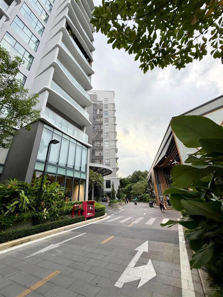 Bán căn hộ diamond centery celadon city 8, x tỷ  96m2, 2pn 2wc
