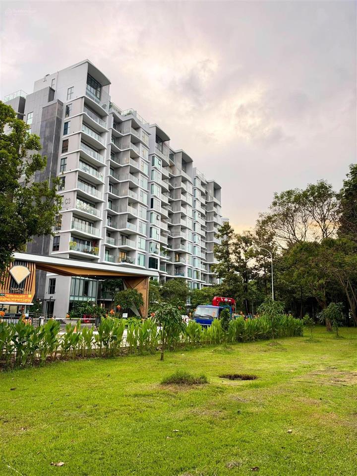Bán căn hộ diamond centery celadon city 8, x tỷ  96m2, 2pn 2wc
