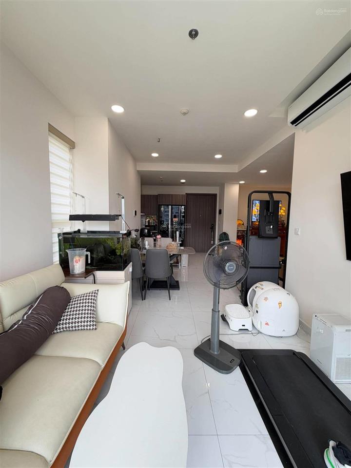 Bán căn hộ diamond centery celadon city 8, x tỷ  96m2, 2pn 2wc