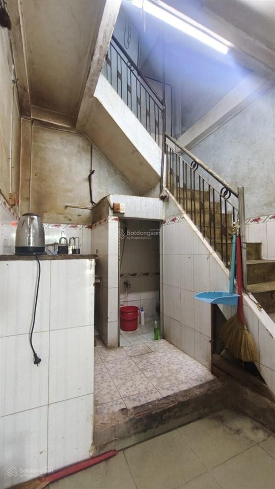 Bán nhà cũ tiện cải tạo hoặc xây mới  phó cơ điều q11  hẻm 5m thông  4,2 tỷ