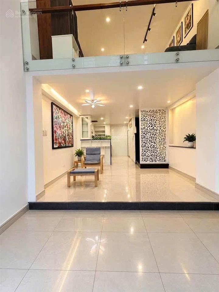 Bán nhà trung tâm q10  cmt8, kế khu bắc hải  8,8 t.ỷ  53m2 đất  4 tầng
