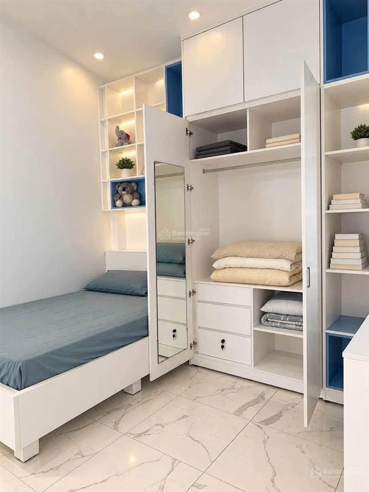 Bán nhà trung tâm q10  cmt8, kế khu bắc hải  8,8 t.ỷ  53m2 đất  4 tầng