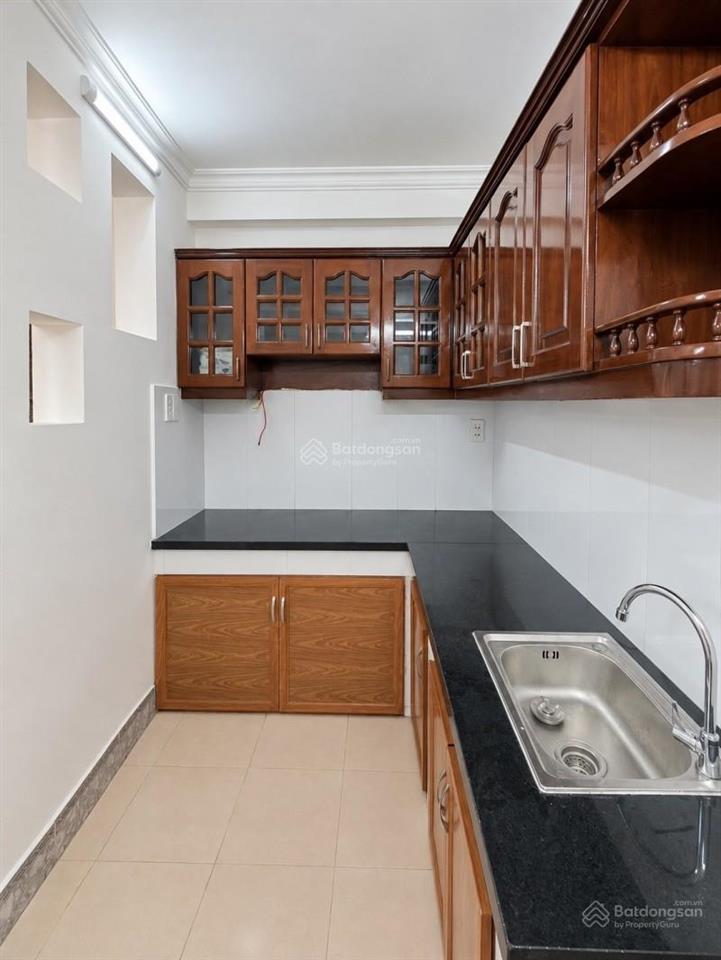 Bán nhà phan đình phùng phú nhuận 5 tầng 6,95 tỷ  5pn
