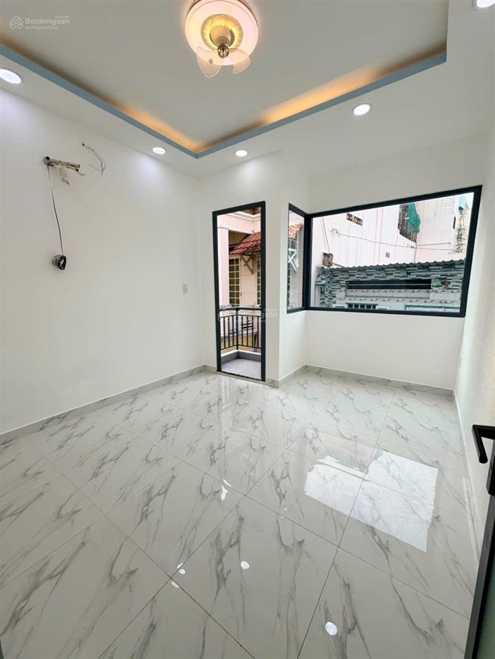 Bán nhà đẹp quận 8 cầu chữ y  2 tầng 42m² chỉ vài bước chân ra hưng phú nhỉnh 4 tỷ