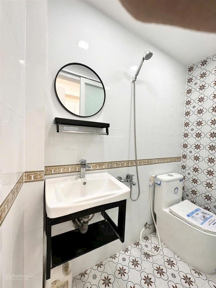 Bán nhà mới 2 tầng 28,5m2 âu dương lân p3q8 nhỉnh 3 tỷ