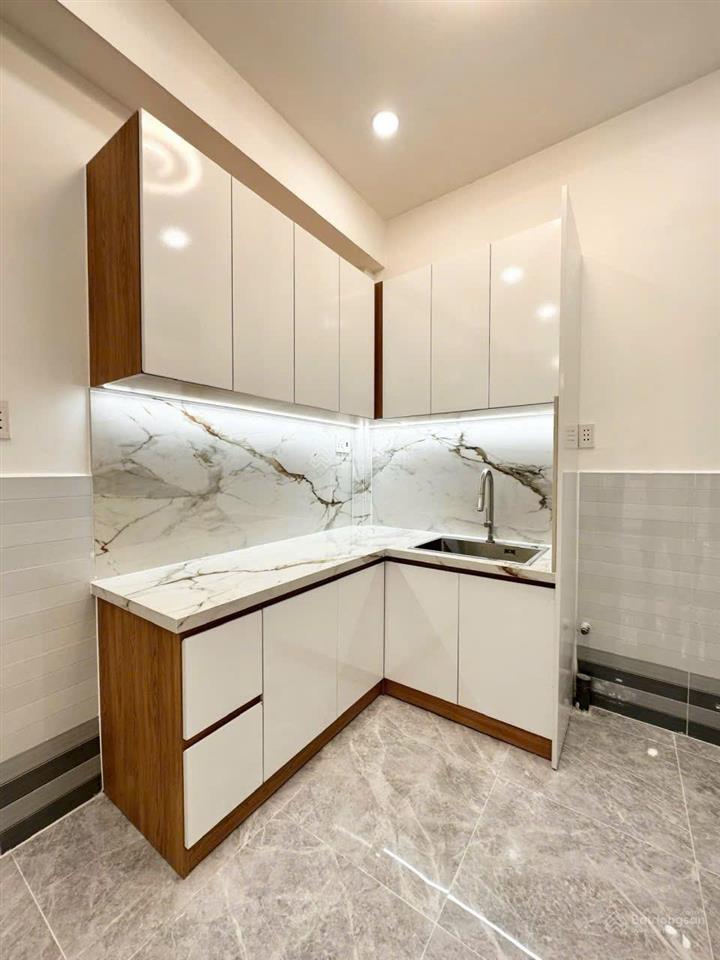 Bán nhà mới 2 tầng 28,5m2 âu dương lân p3q8 nhỉnh 3 tỷ
