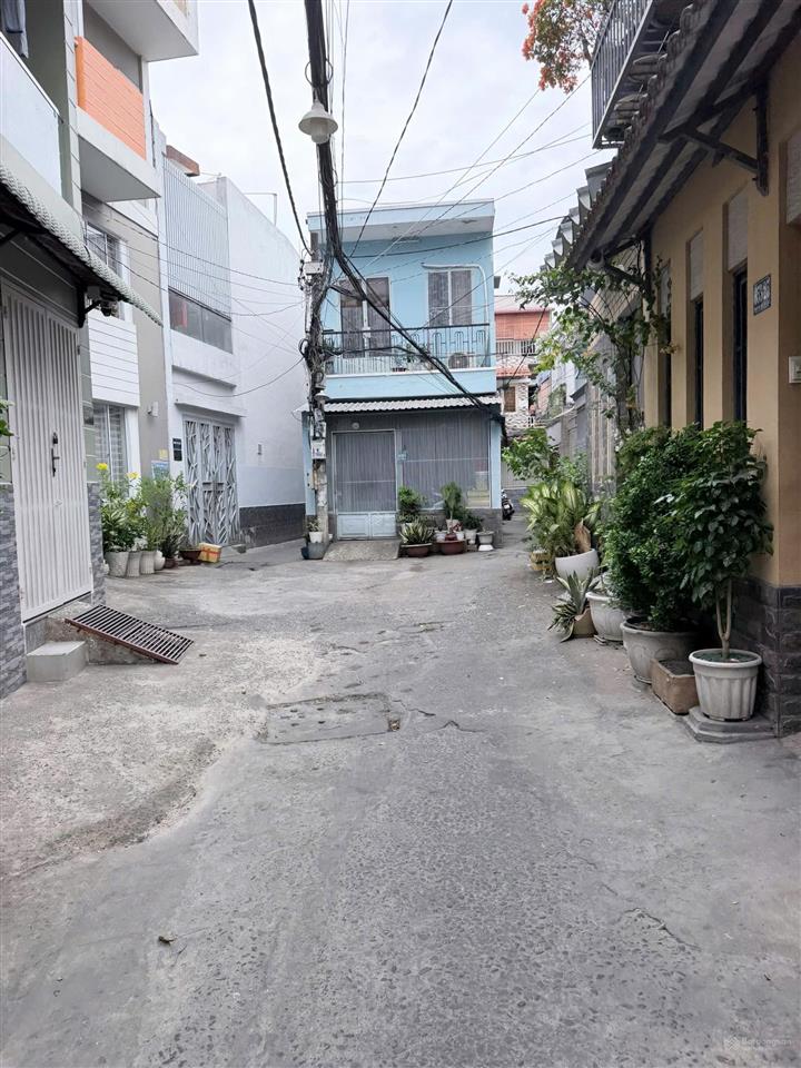 Nhà 3 tầng btct 3,7x15m nở hậu phạm thế hiển p.4, q.8 nhỉnh 6ty