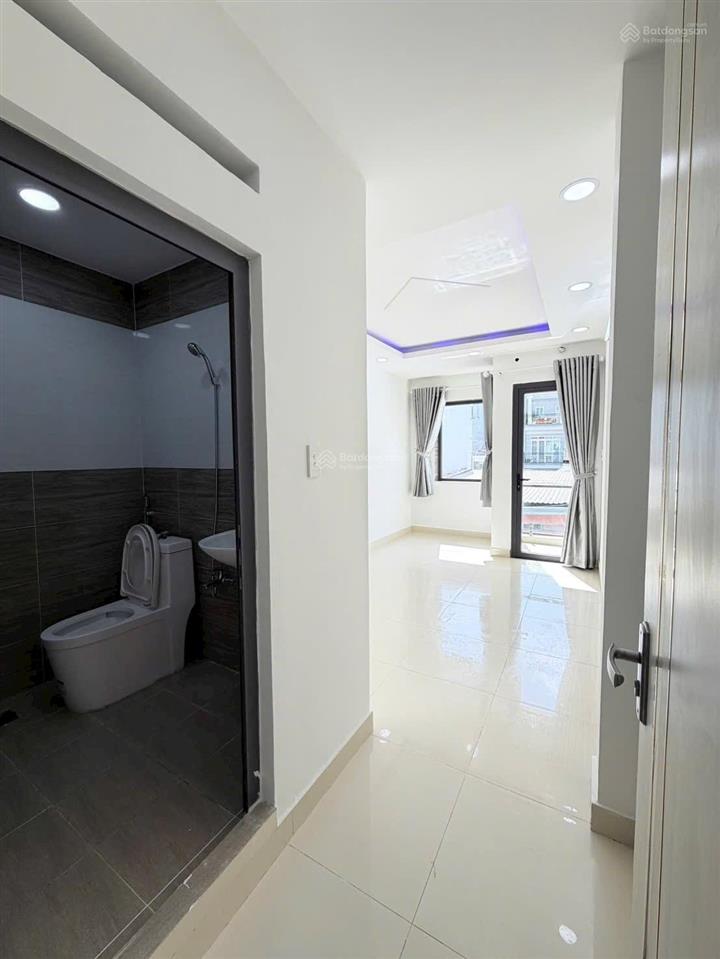 Bán nhà mới đẹp  5 tầng  âu dương lân  quận 8  hxh cách mặt tiền chỉ 40m