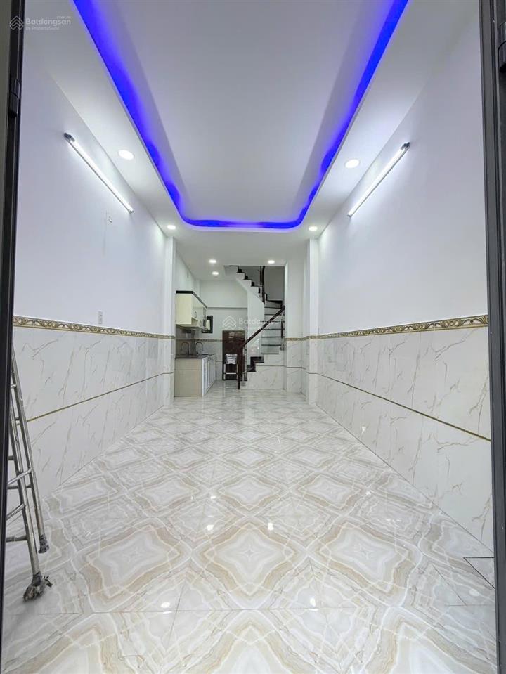 Bán nhà mới đẹp  5 tầng  âu dương lân  quận 8  hxh cách mặt tiền chỉ 40m