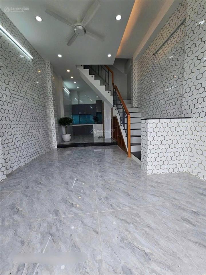 Bán nhà xây mới mặt tiền ụ cây  quận 8  3 tầng  3,9x9m nhỉnh 4tỷ