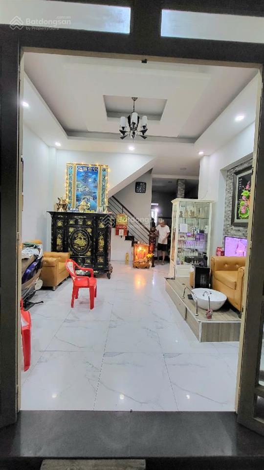 Bán nhà 3 tầng khu cao lỗ, ngay pacmallquận 8  4,7x13m, nhỉnh 6ty