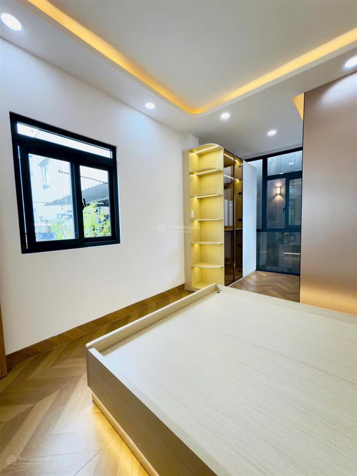 Bán nhà mới mặt tiền kinh doanh  quận 6  đường lò gốm  51m2  4 tầng, 7 tỷ 980
