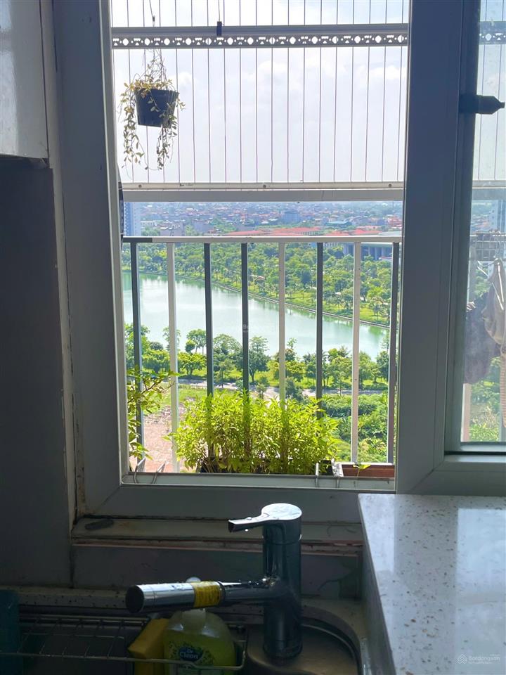 Chính chủ bán căn chung cư view hồ như homestay