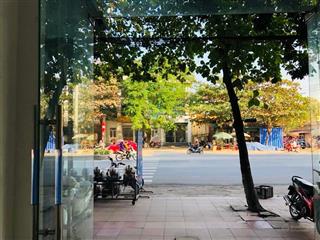 Cho thuê nhà mặt phố 110 nguyễn huệ(tx bỉm sơn cũ), tỉnh thanh hóa đối diện cổng chợ bỉm sơn