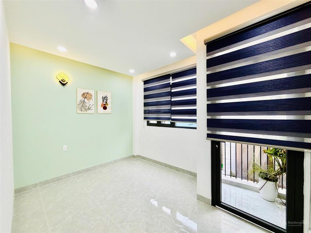 Nhà đẹp, 4 tầng (4,2x10m), gần mặt tiền hưng phú p9 q8