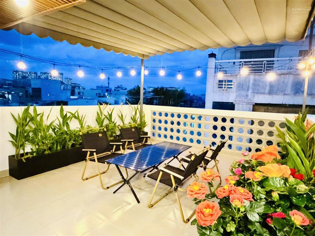 Nhà đẹp, 4 tầng (4,2x10m), gần mặt tiền hưng phú p9 q8