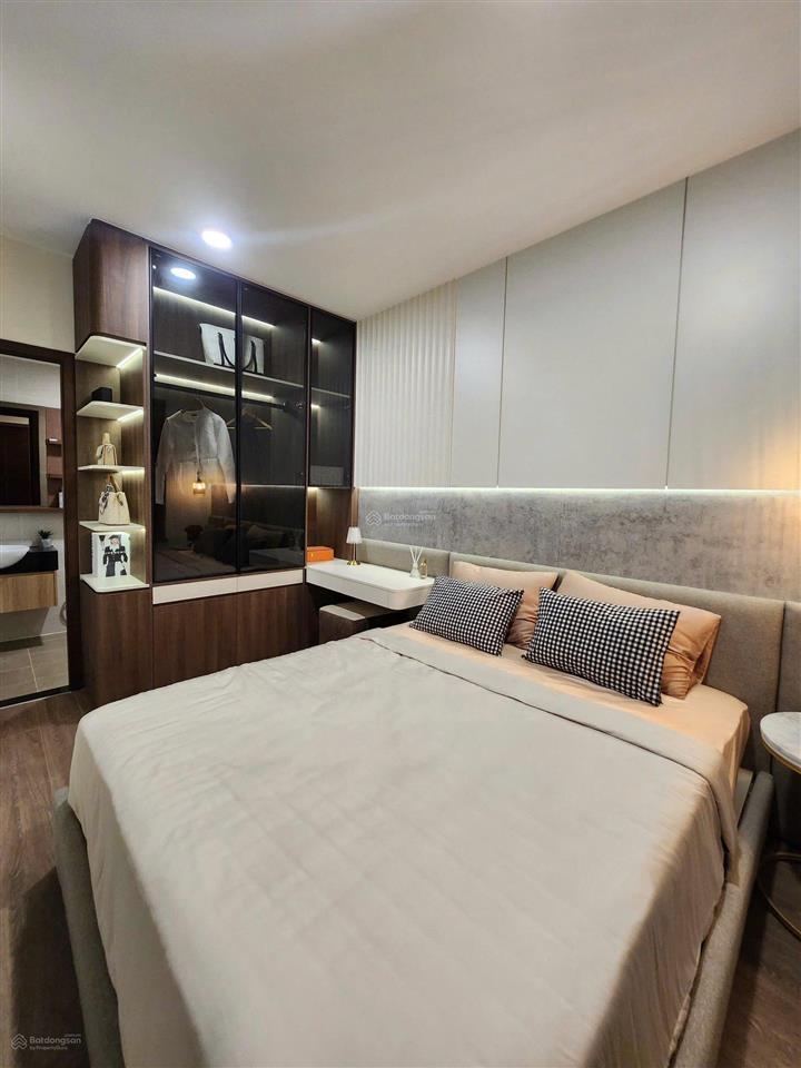 Bán căn hộ 2pn cc opal garden dt 72m2 view giga mall giá 2.4 tỷ, full nội thất bao thuế phí, sổ sẵn