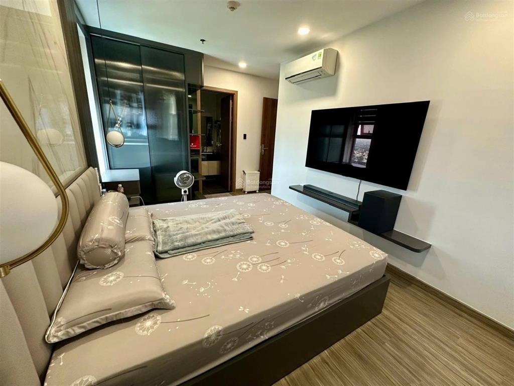Bán căn hộ 2pn b2 trường sa dt 70m2 view giga mall giá 2.4 tỷ, full nội thất bao thuế phí, sổ sẵn