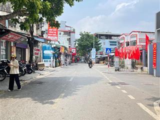 Bán nhà cầu giấy, lô góc 8 tầng thang máy. cách phố 20m. diện tích 36/50m. giá 16,5 tỷ