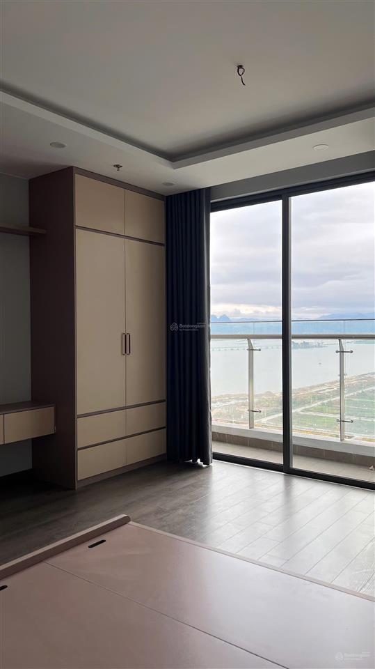 Bán stu the ruby toà b giá 1,2xxtỷ, view biển đẹp nhất toà, tầng cao.  0886 789 ***